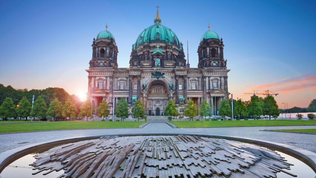 berlin cathedral tempat wisata di berlin