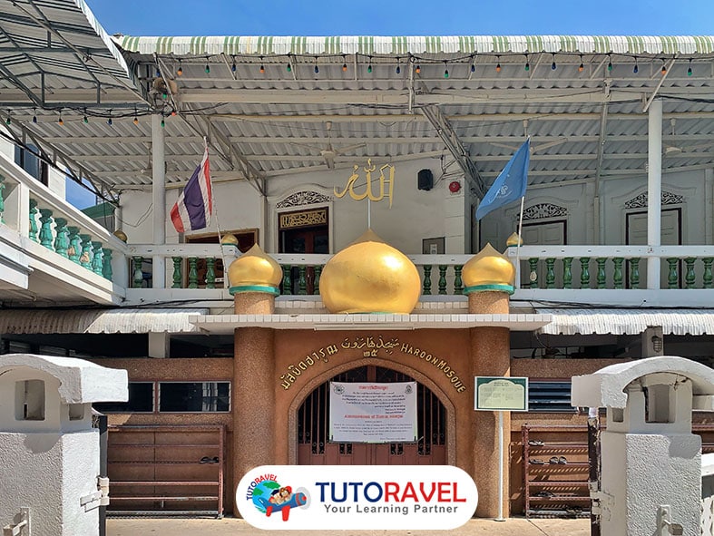 Masjid Haroon Bang Rak Bangkok khutbah Jumat bahasa Inggris untuk mahasiswa asing